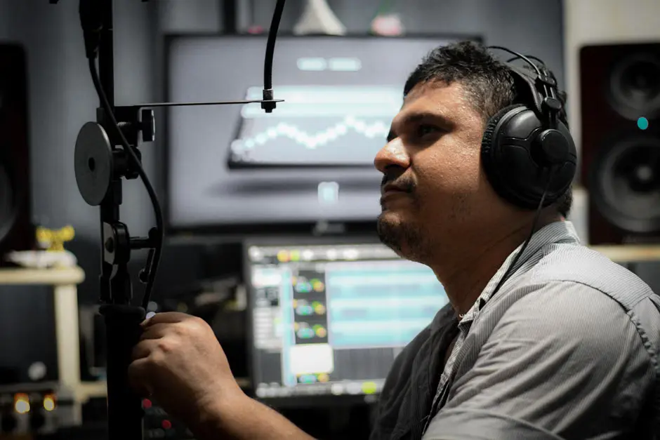 Is That Voice Real? How ElevenLabs Rewrote the AI Audio Rulebook